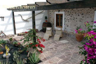 Fuerteventura Ferienhaus Pilar. Liegestühle auf der Terrasse