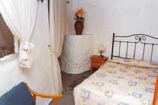 Gran Canaria Hhlenhaus Villa Baja. Das Schlafzimer mit Doppelbett