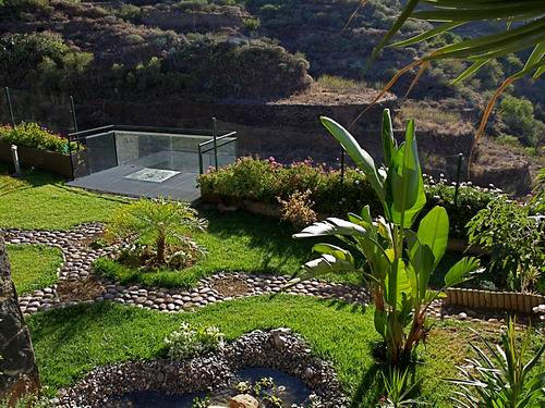 Gran_Canaria_Luxsferienhaus_cueva14.jpg  Der verglaste Aussichtspunkt im Garten
