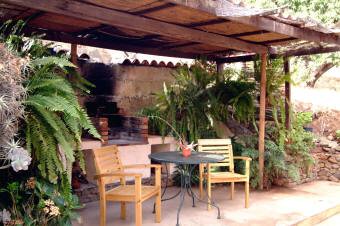 Gran Canaria Ferienhaus mit Pool - German - Grillplatz