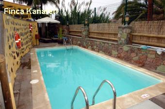 Ferienhaus mit Pool und Sauna_Pool