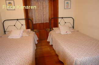 Teneriffa Landhaus El Granero. Schlafzimmer mit Einzelbetten
